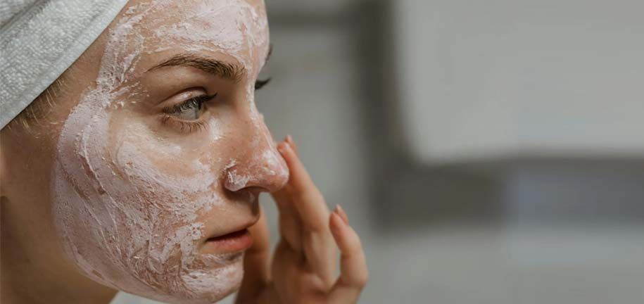 تجديد بشرة الوجه