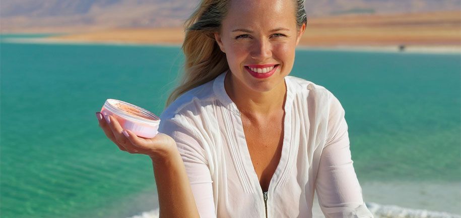 العناية الطبيعية: أسرار مستحضرات التجميل الإسرائيلية